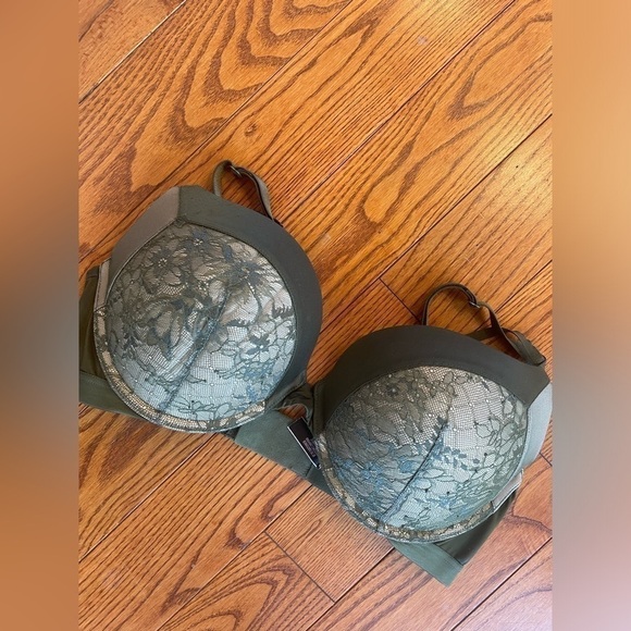 Victorias Secret Very Sexy Push Up Bra 34DD - Picture 4 of 7
